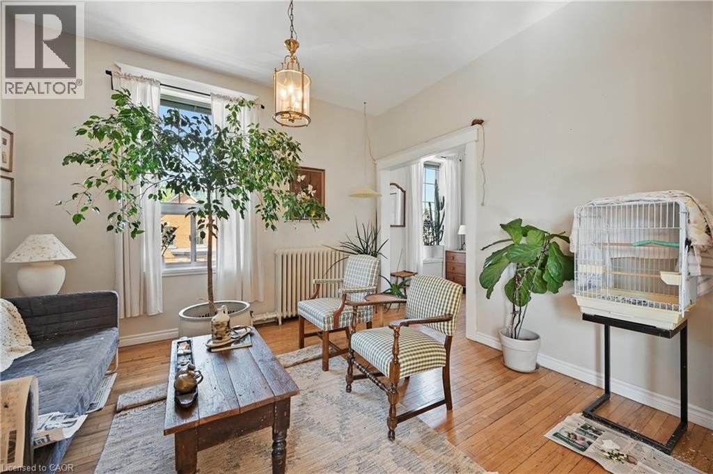 55 Barton Street W, Hamilton, ON