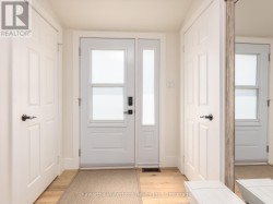 Foyer - 