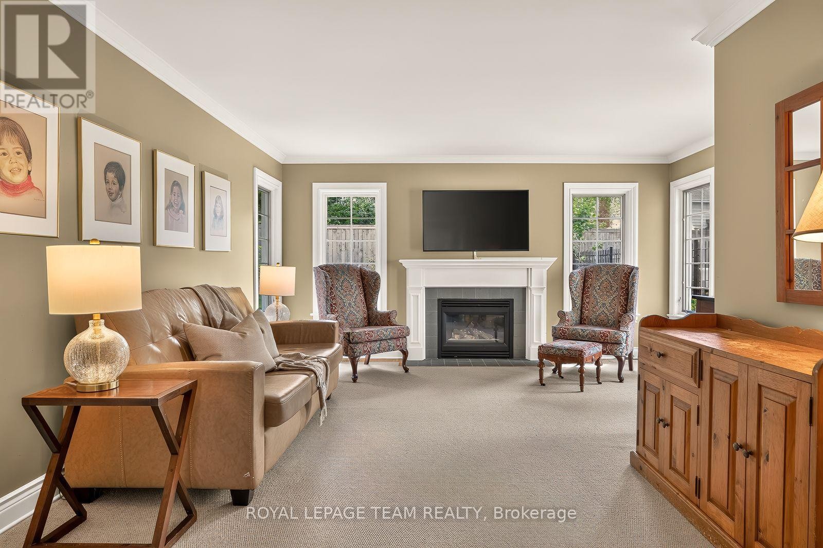 766 Eastbourne Avenue, Ottawa, ON