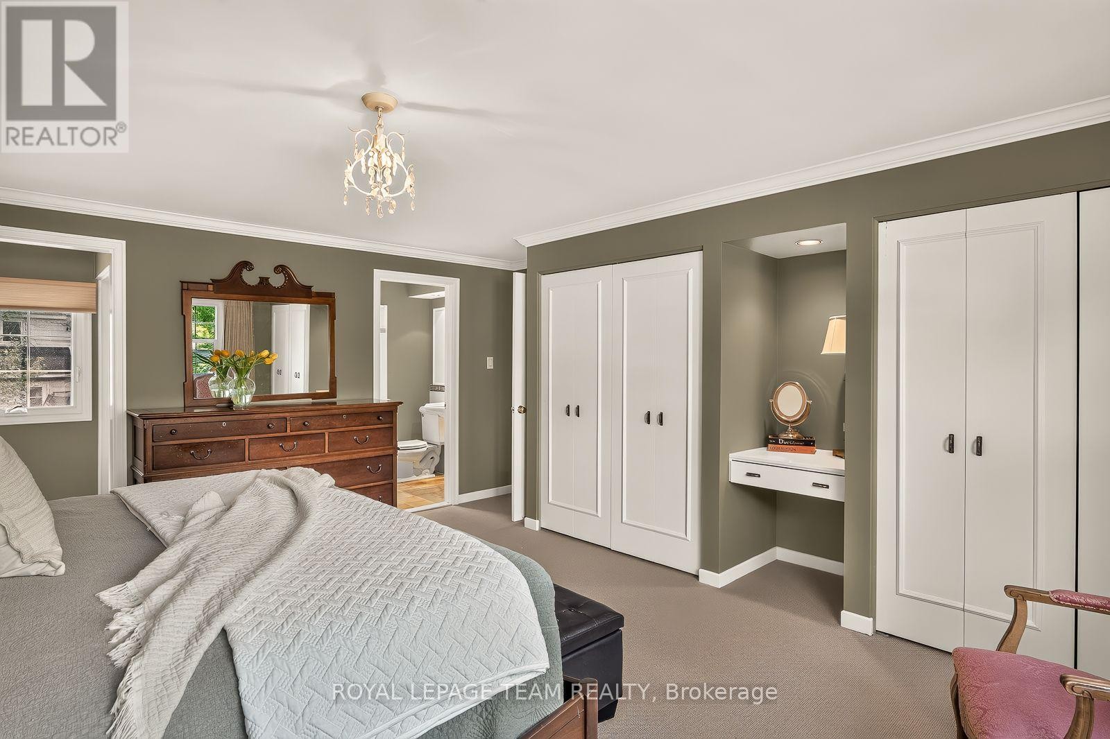 766 Eastbourne Avenue, Ottawa, ON