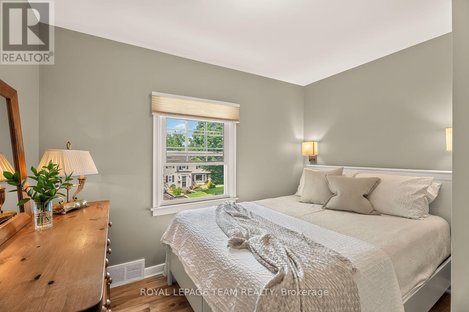 766 Eastbourne Avenue, Ottawa, ON