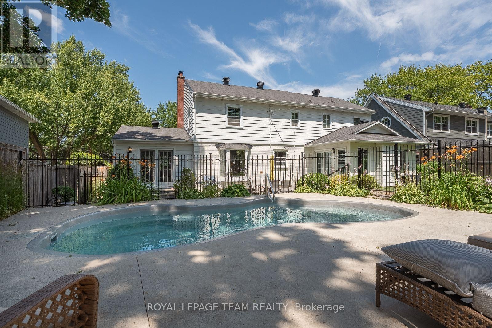 766 Eastbourne Avenue, Ottawa, ON