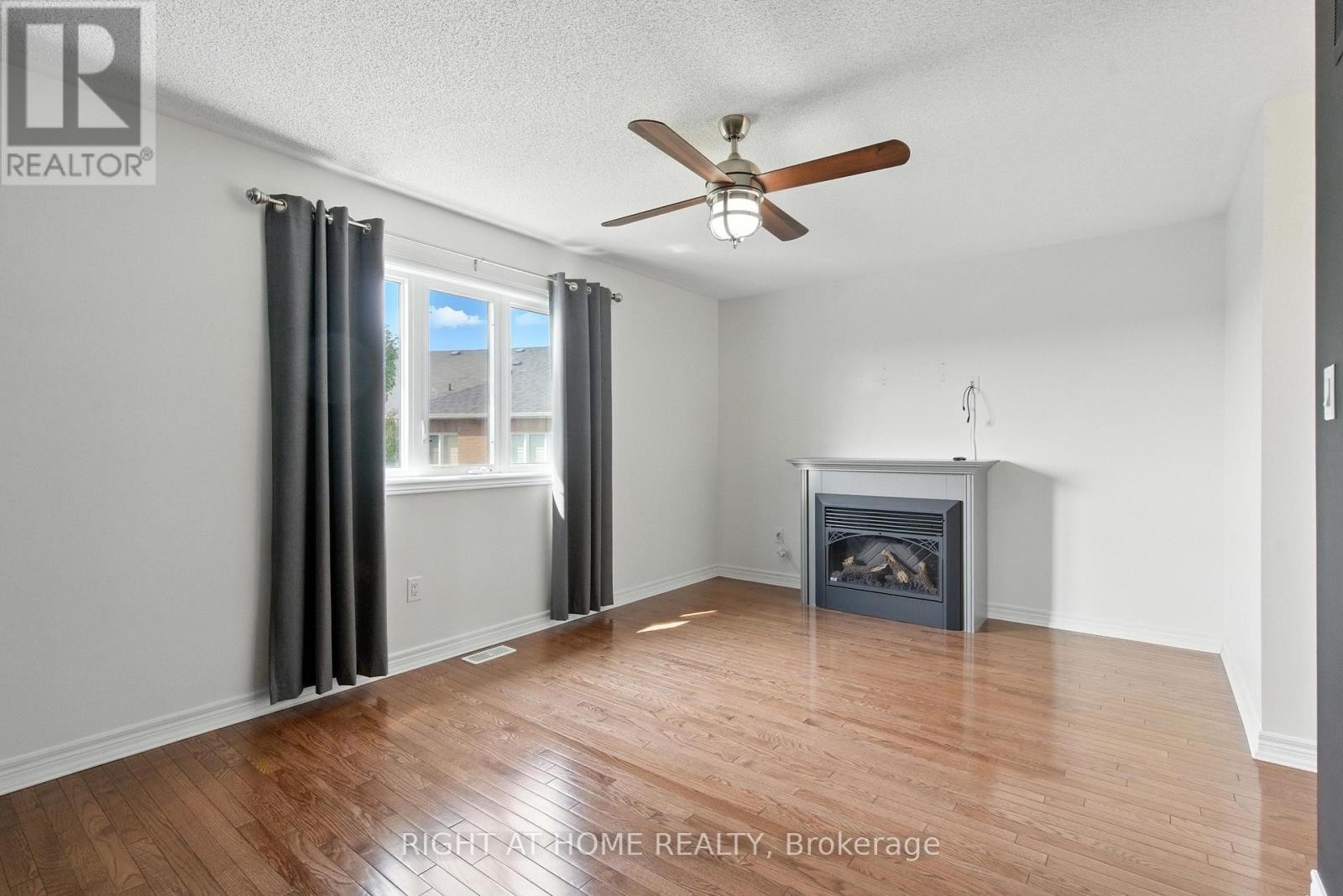 215 Canada Drive, Vaughan, ON