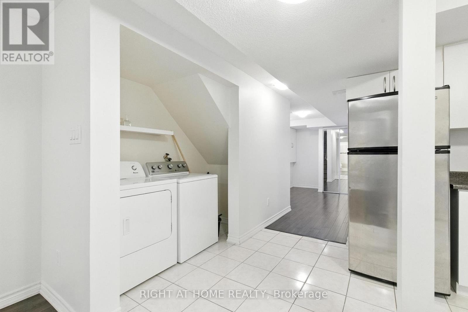 215 Canada Drive, Vaughan, ON