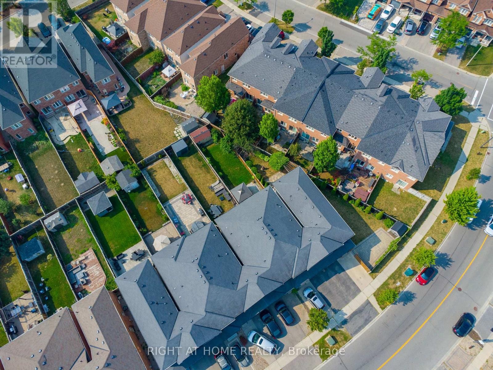 215 Canada Drive, Vaughan, ON