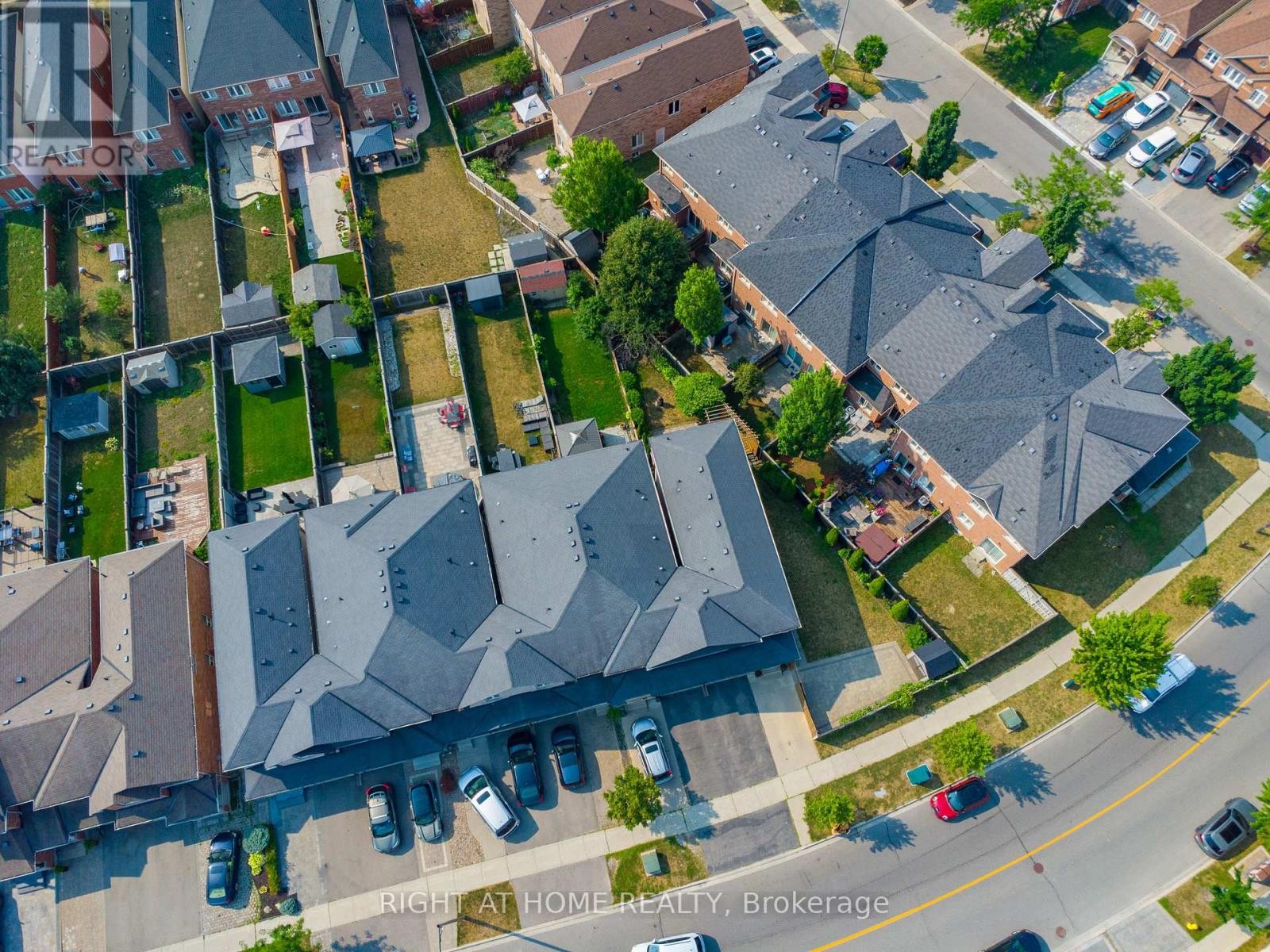 215 Canada Drive, Vaughan, ON