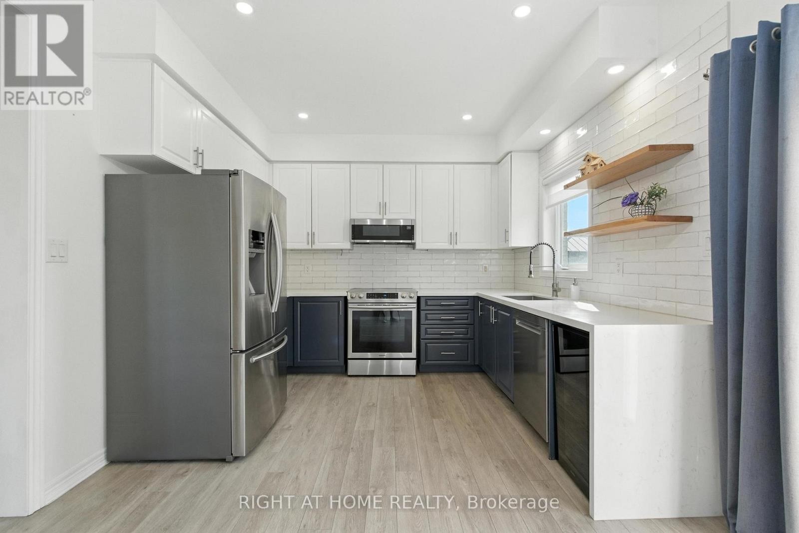 215 Canada Drive, Vaughan, ON