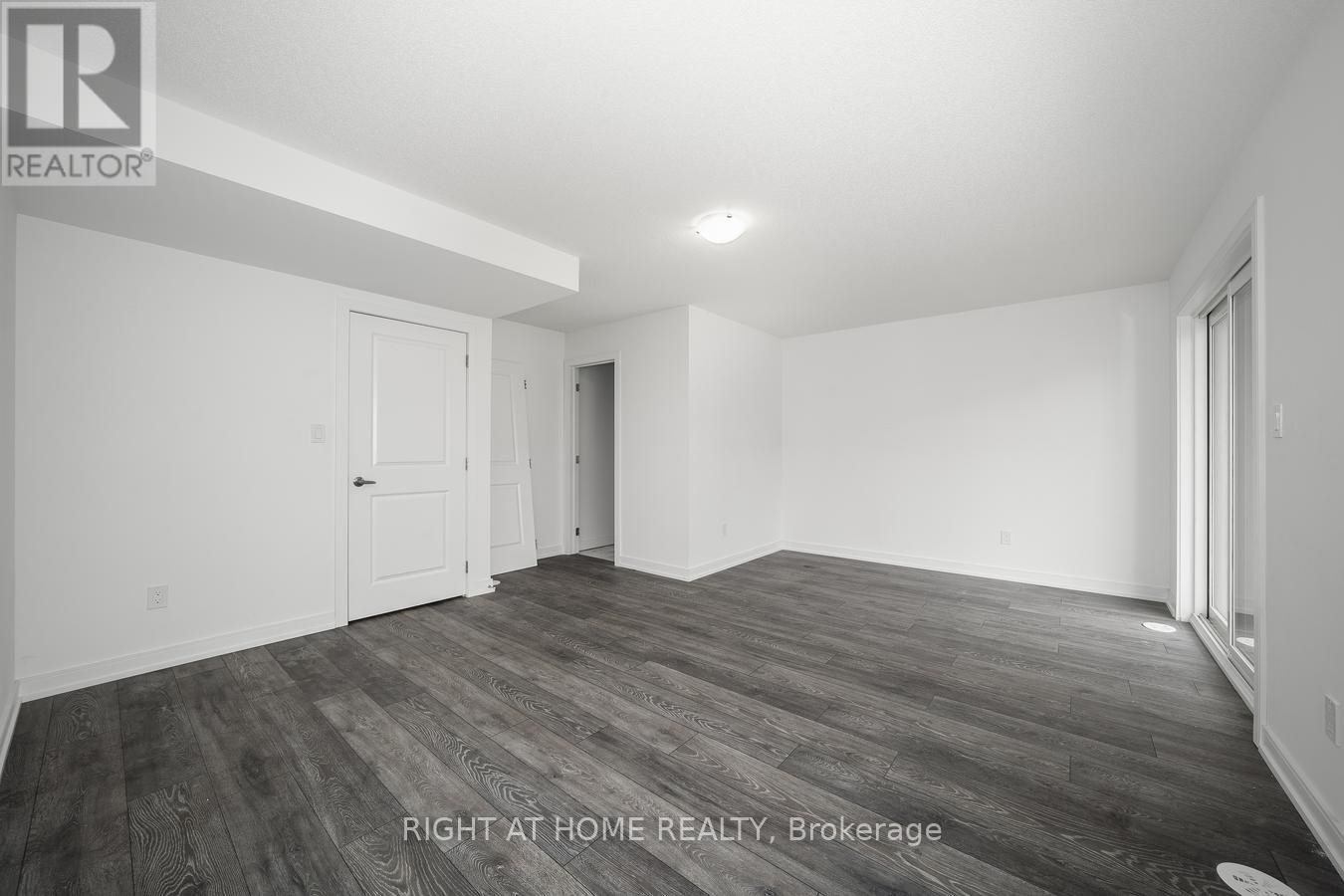 6 Blue Forest Crescent, Barrie, ON
