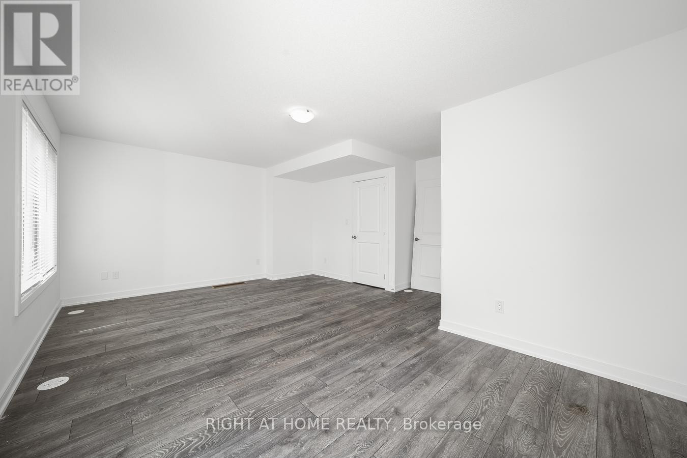 6 Blue Forest Crescent, Barrie, ON