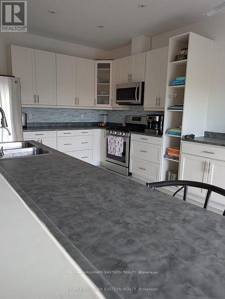 31 Paul Rexe Boulevard E, Otonabee-South Monaghan, ON