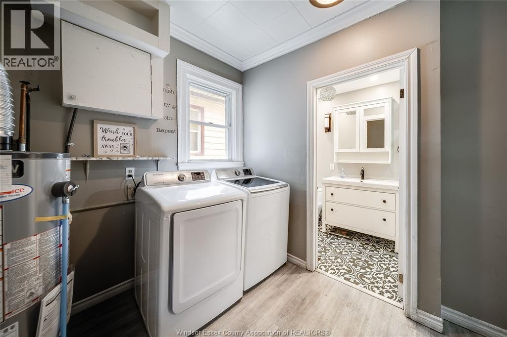 211 Cameron, Windsor, ON