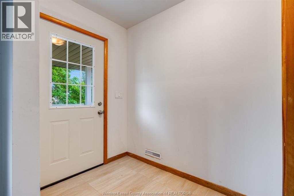3 Stewart, Leamington, ON