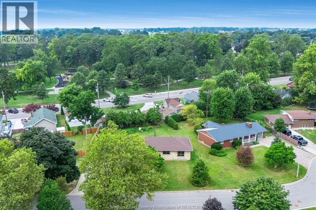 3 Stewart, Leamington, ON
