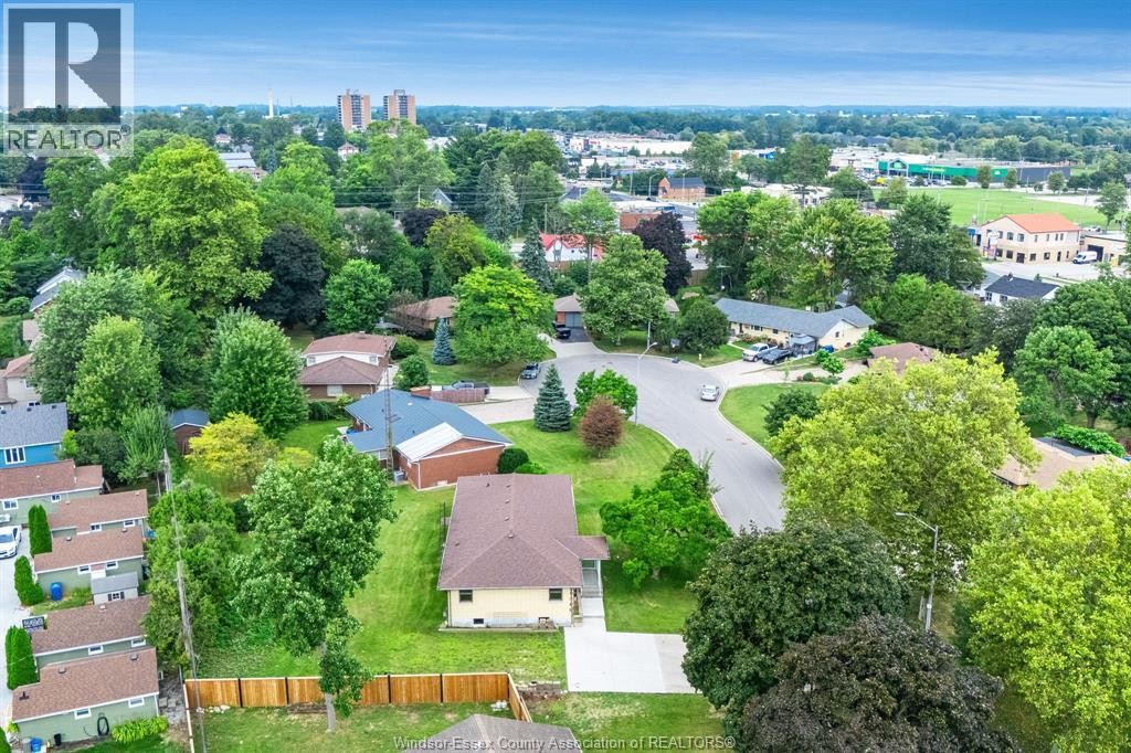 3 Stewart, Leamington, ON