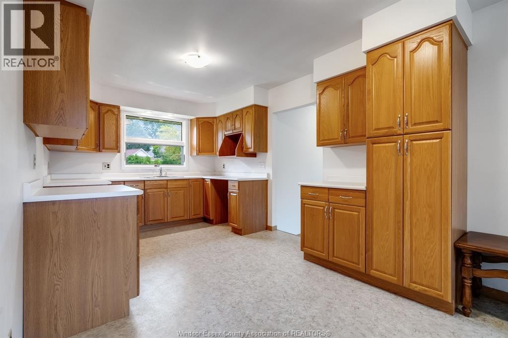 3 Stewart, Leamington, ON