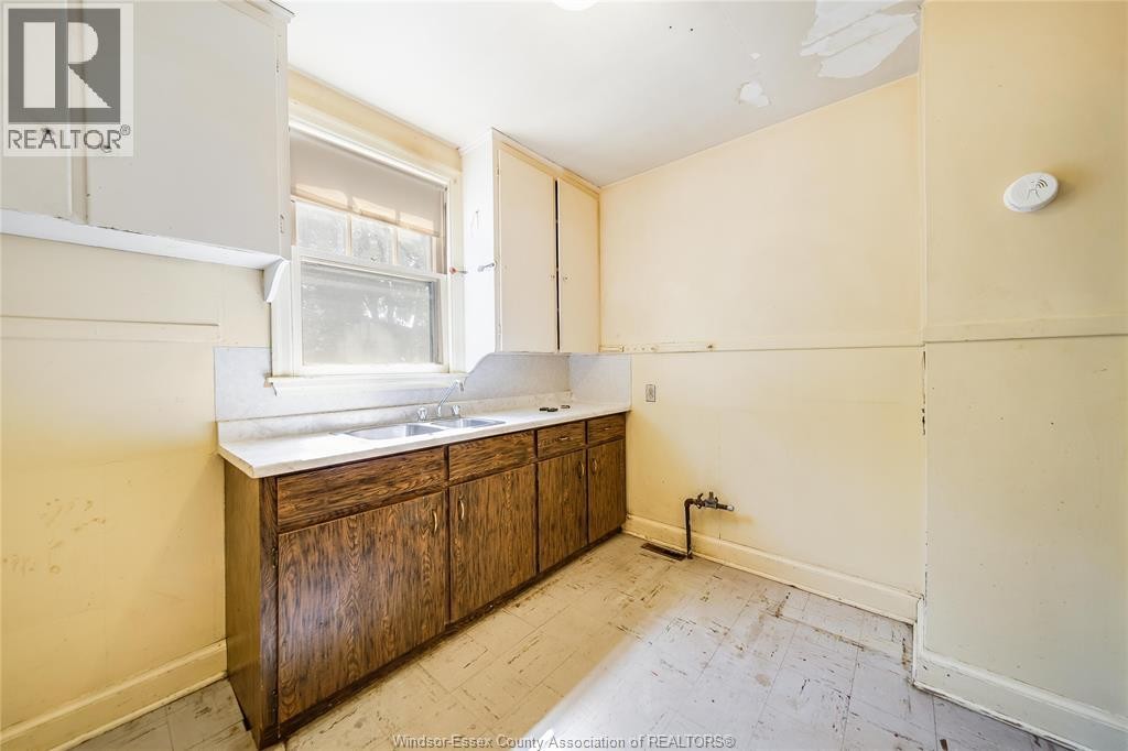 4262 Howard Place, Windsor, ON