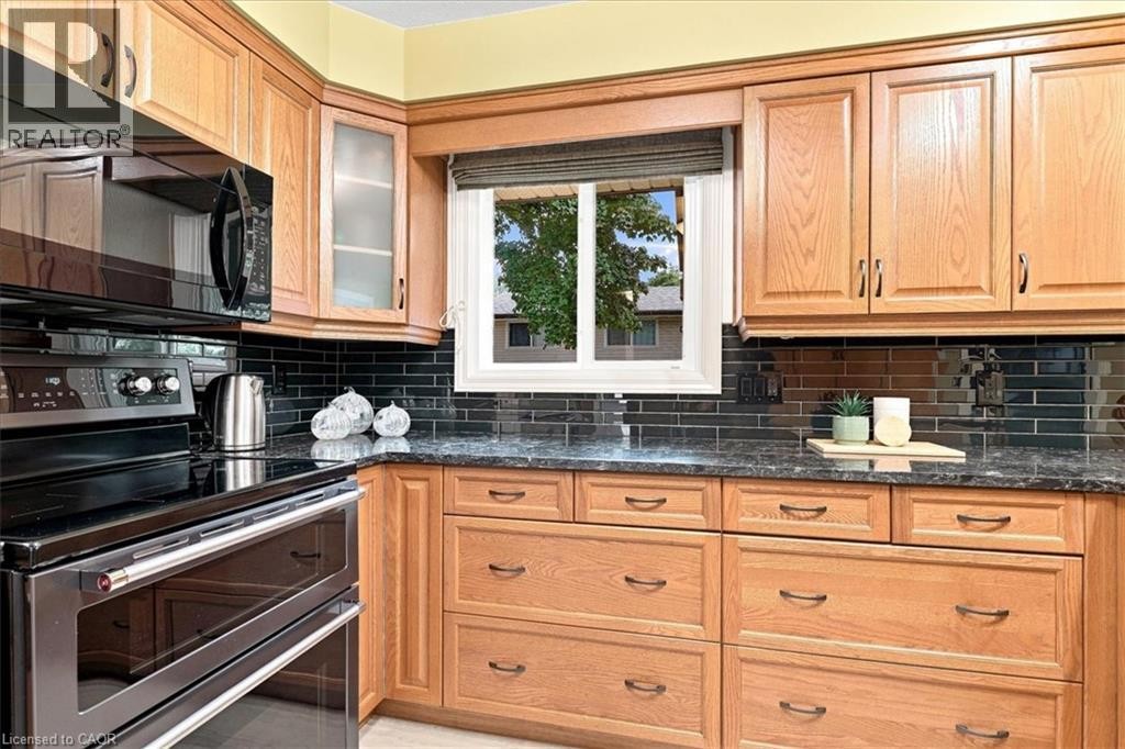 71 Greenock Drive, Kitchener, ON