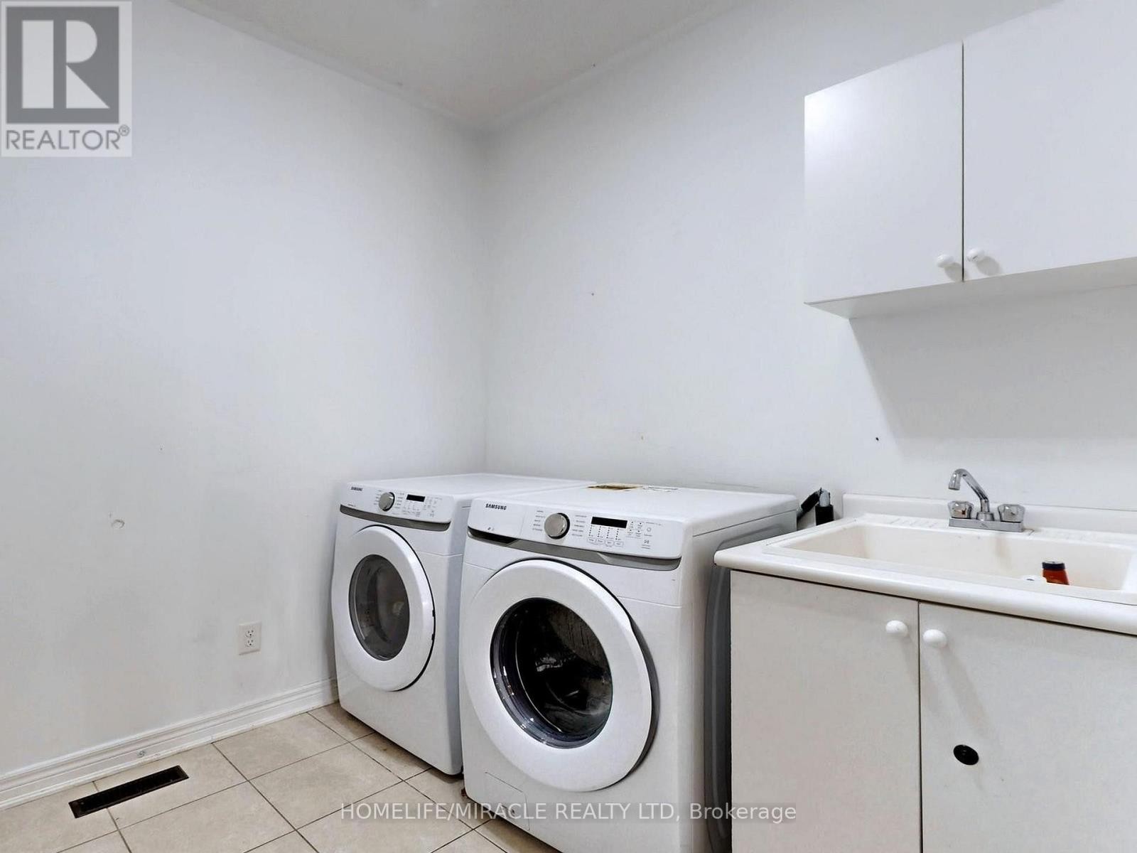 Upper - 63 Sleightholme Crescent, Brampton, ON