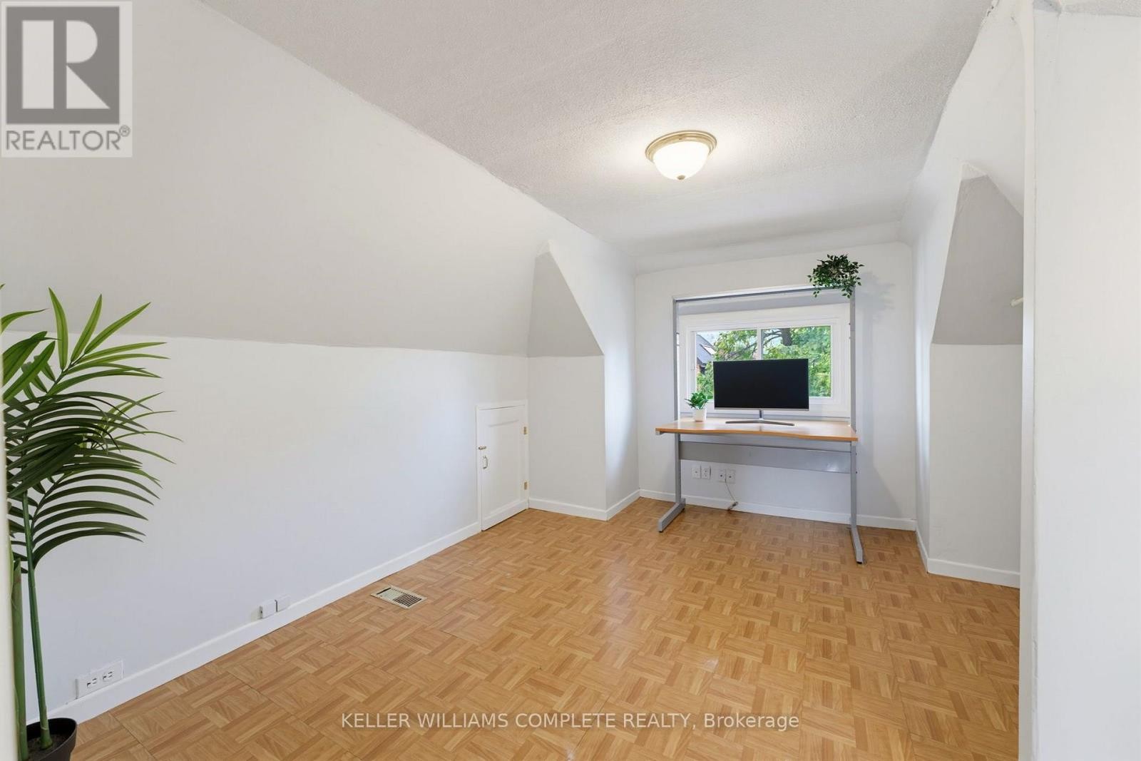 23 Nightingale Street, Hamilton, ON