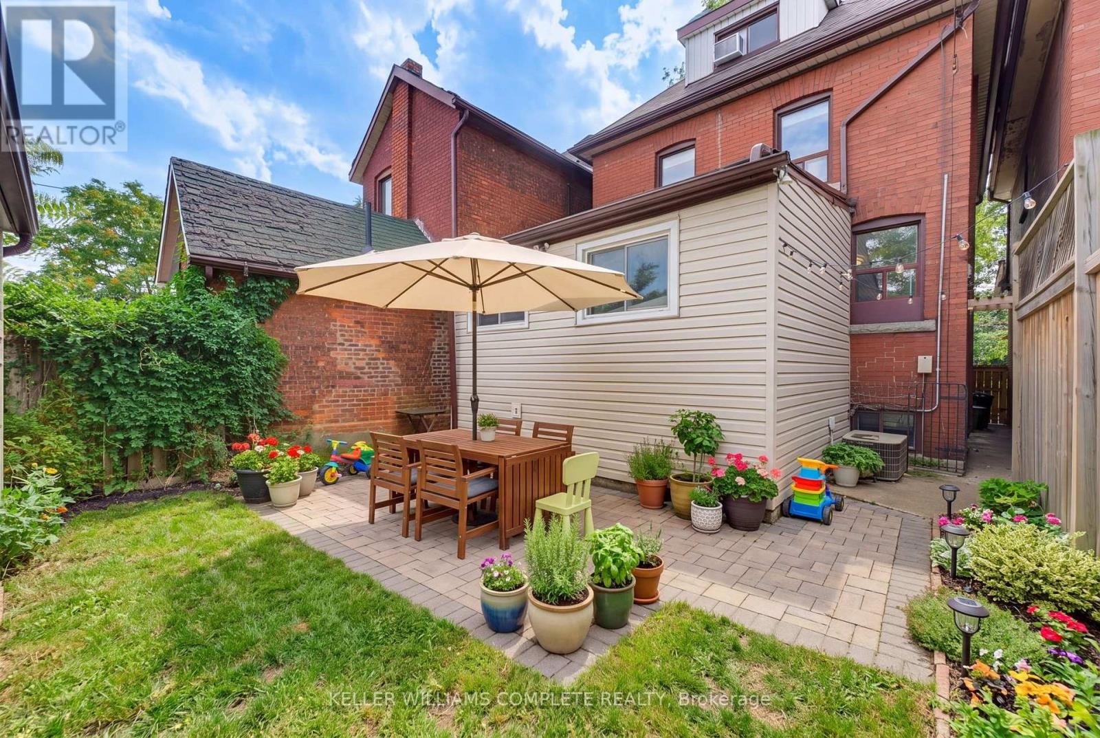 23 Nightingale Street, Hamilton, ON