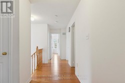 hall way upper floor - 