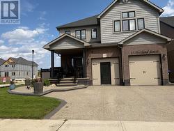 15 PORTLAND STREET Collingwood, ON L9Y 2L3