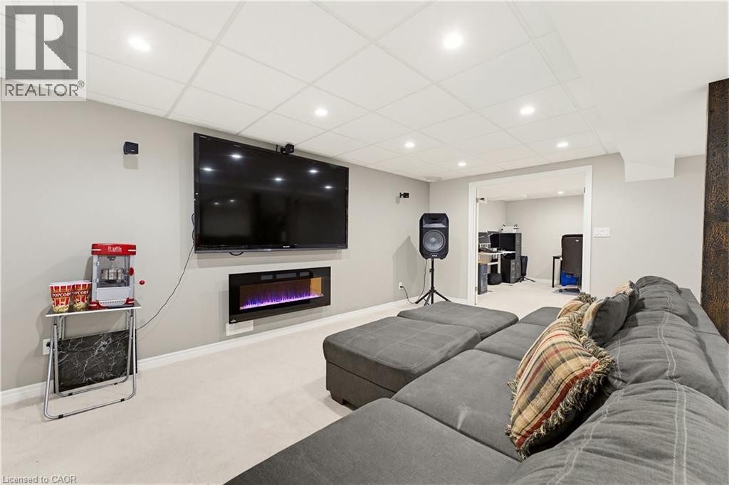 359 Pine Valley Drive, Kitchener, ON