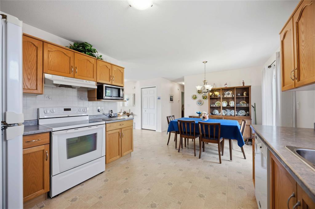 243-5700 Blackwell Sideroad, Sarnia, ON