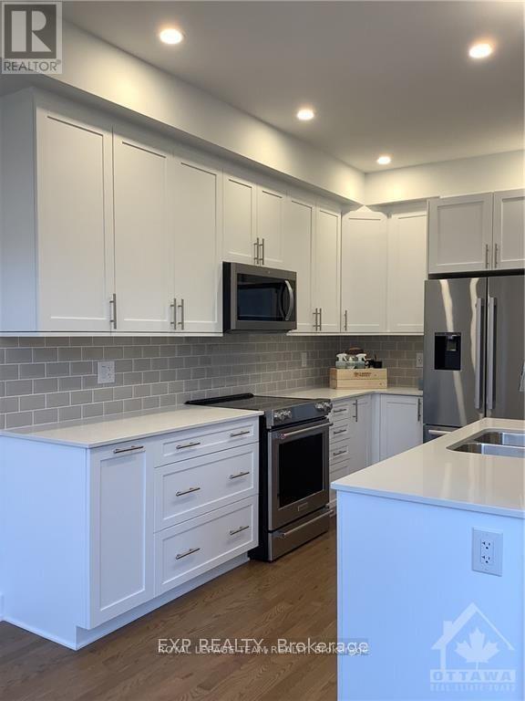 41 Moosonee Crescent, Ottawa, ON