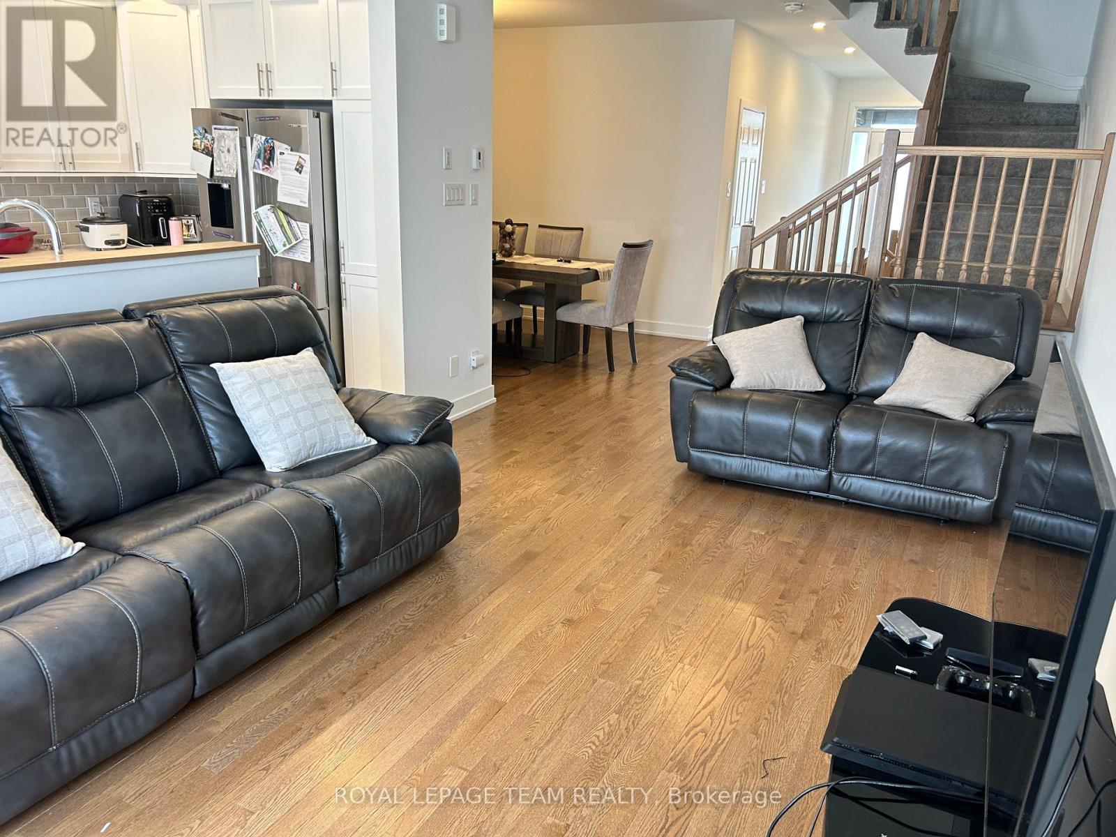 41 Moosonee Crescent, Ottawa, ON