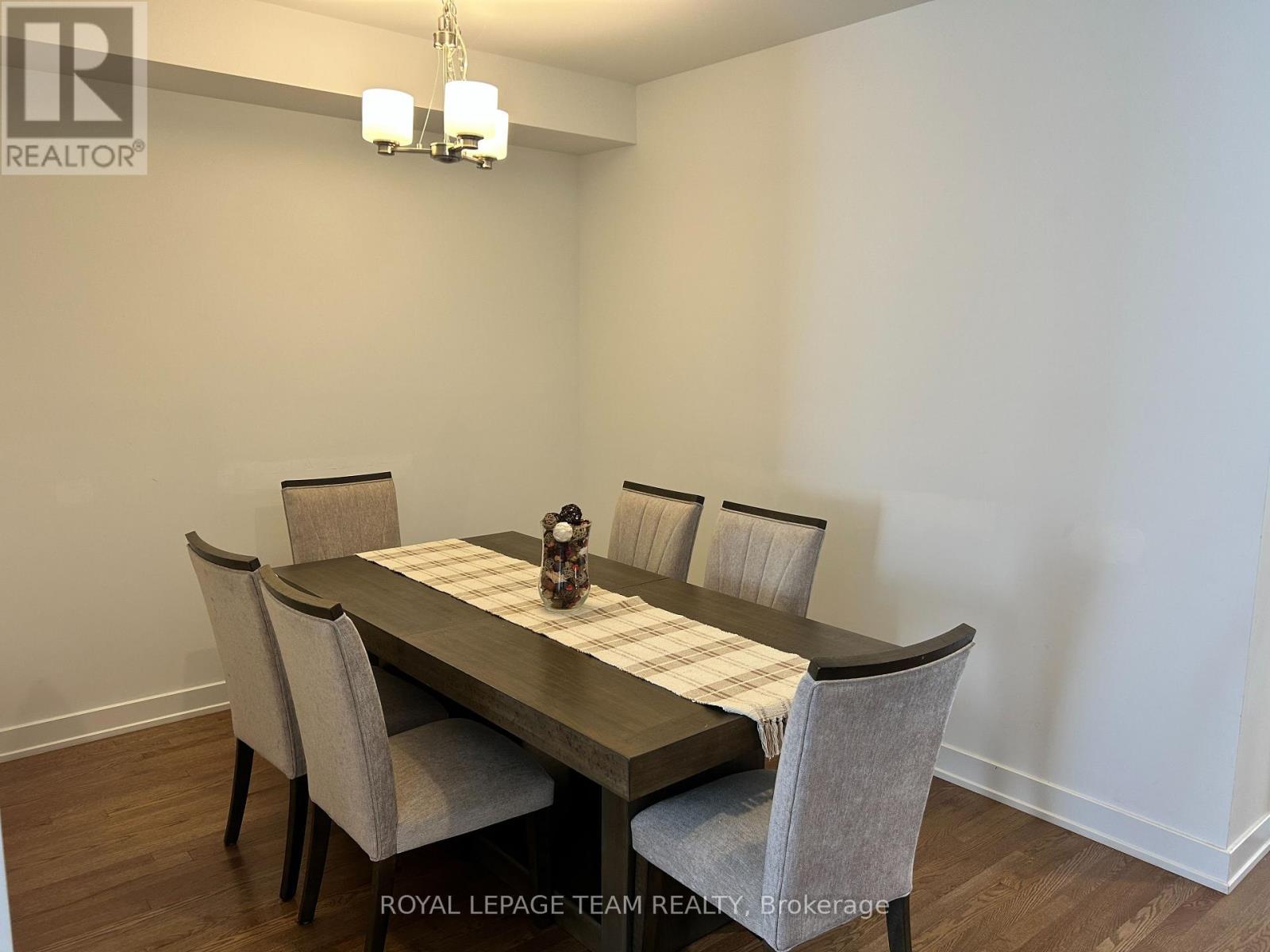 41 Moosonee Crescent, Ottawa, ON
