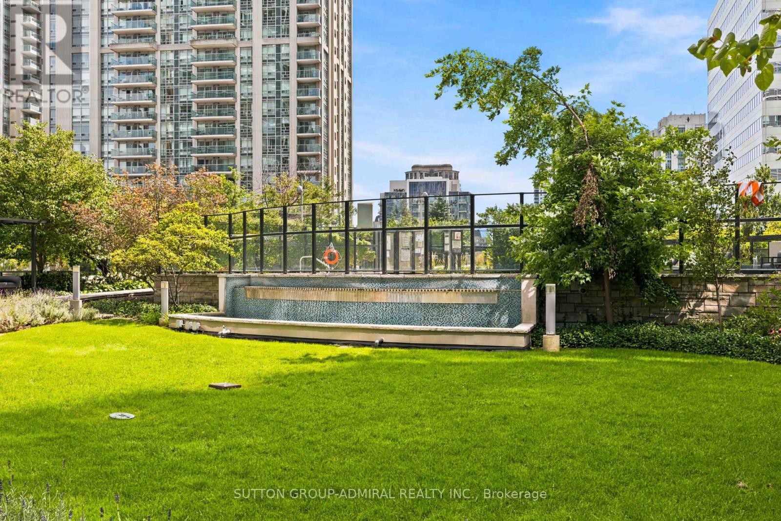 2825 - 5 Sheppard Avenue E, Toronto, ON