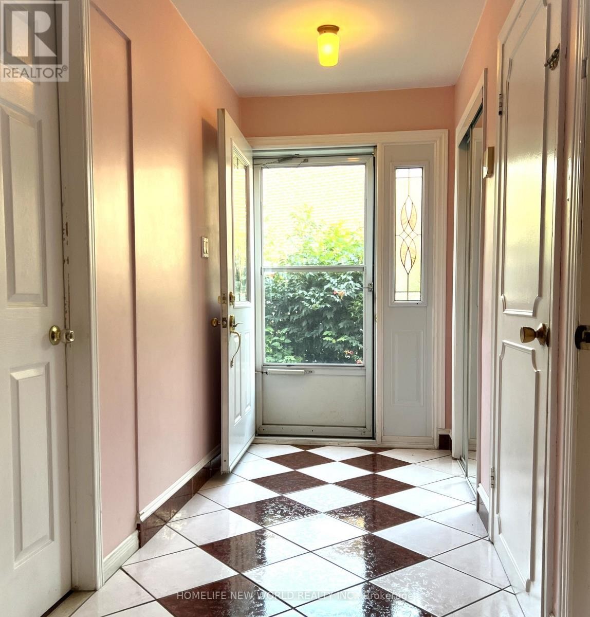 28 Greyhound Drive, Toronto, ON