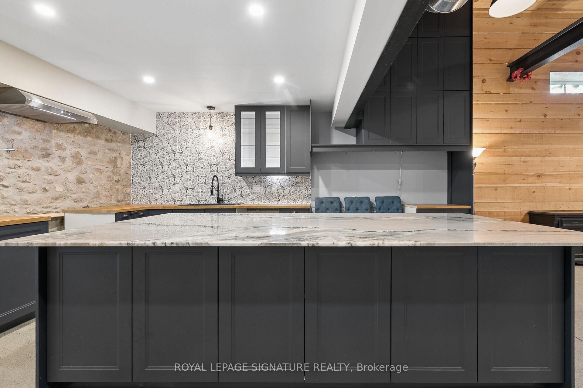 24 Davidson Street, Cambridge, ON