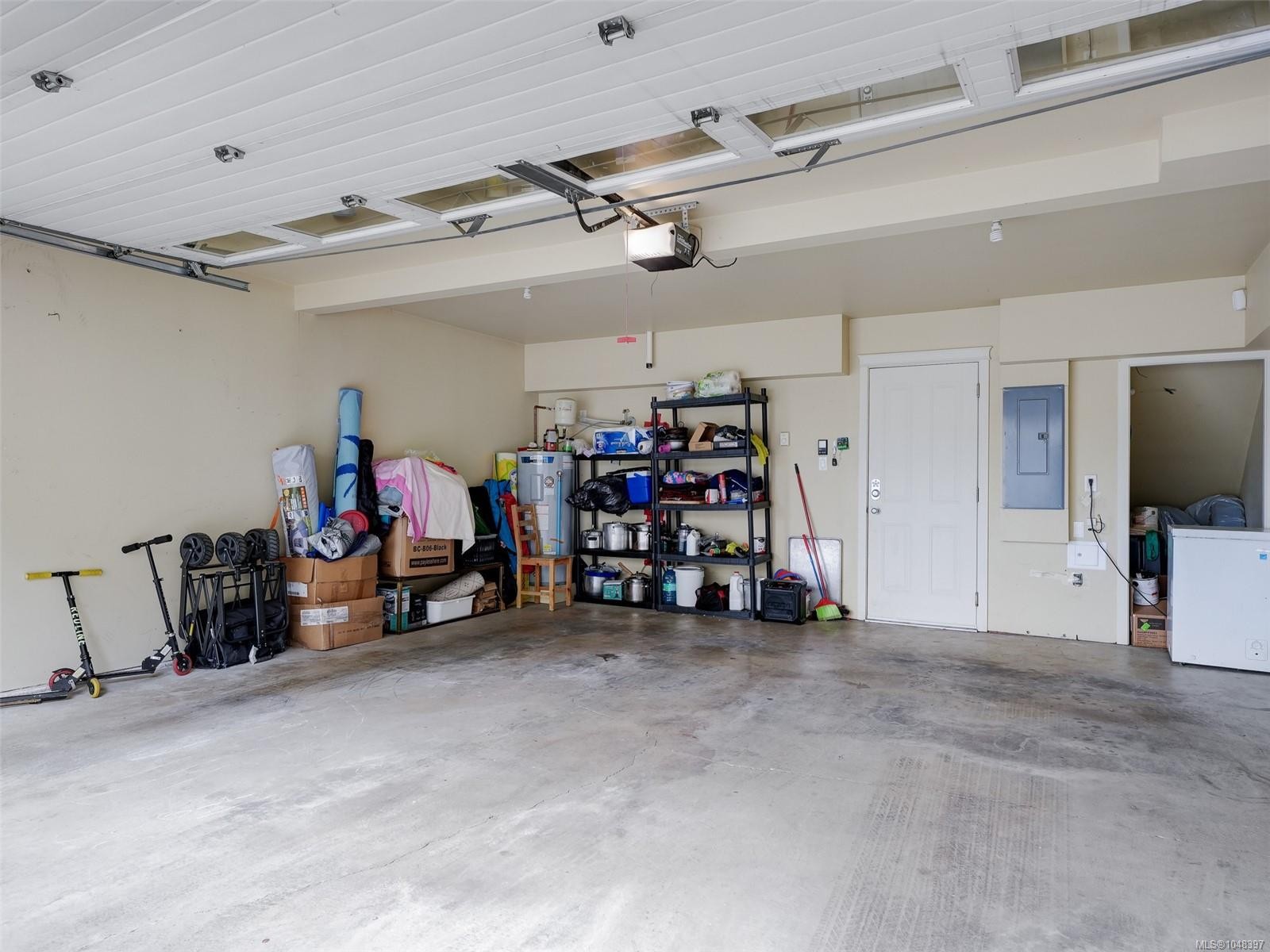 #102-2923 Phipps Rd, Langford, BC