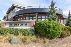 #308-1978 Cliffe Ave Courtenay, BC V9N 2L1