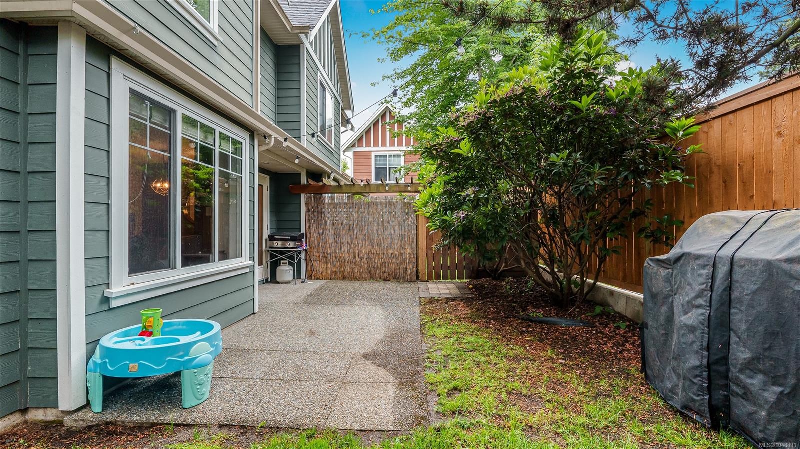 #110-724 Larkhall Rd, Langford, BC