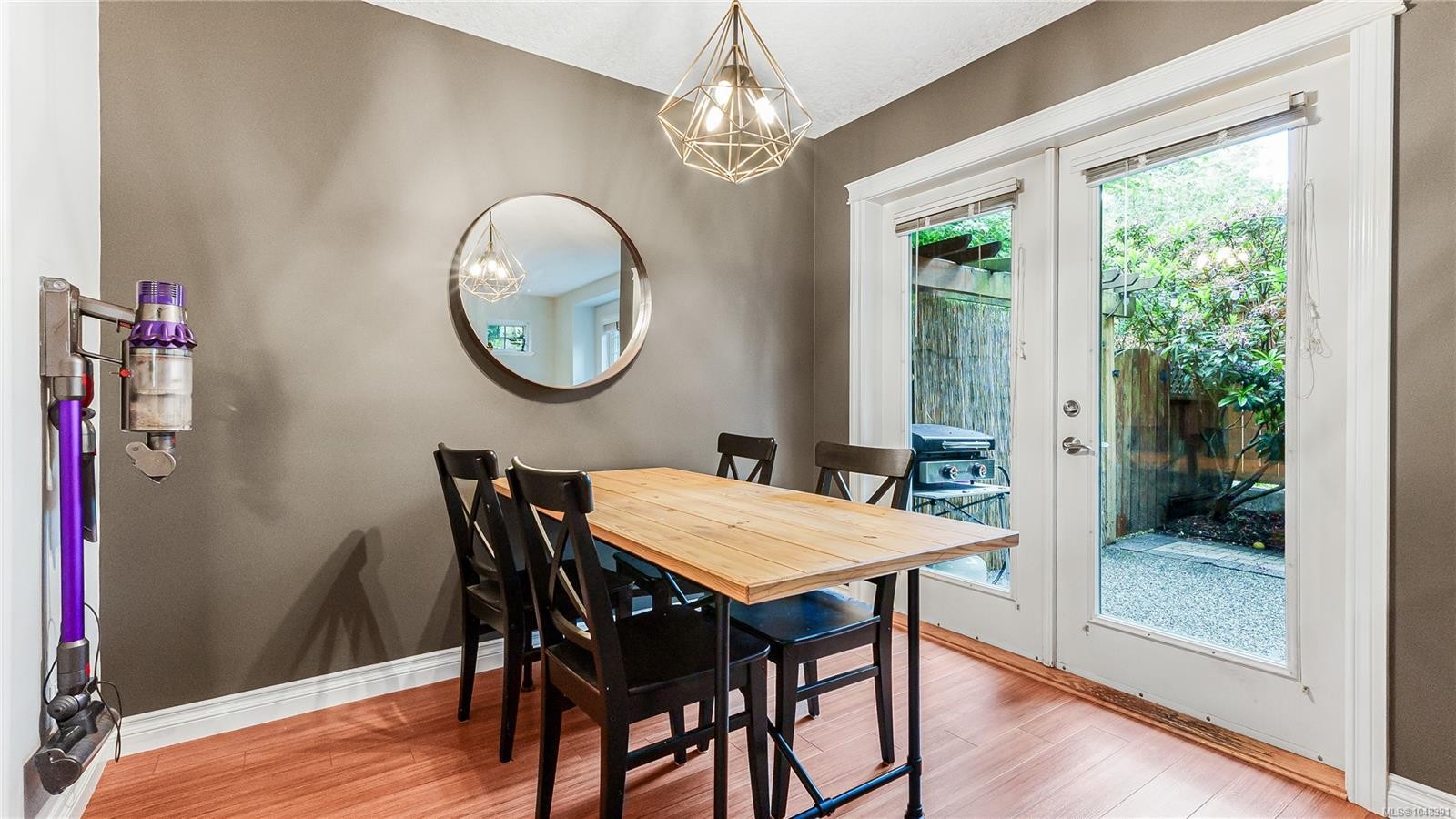 #110-724 Larkhall Rd, Langford, BC