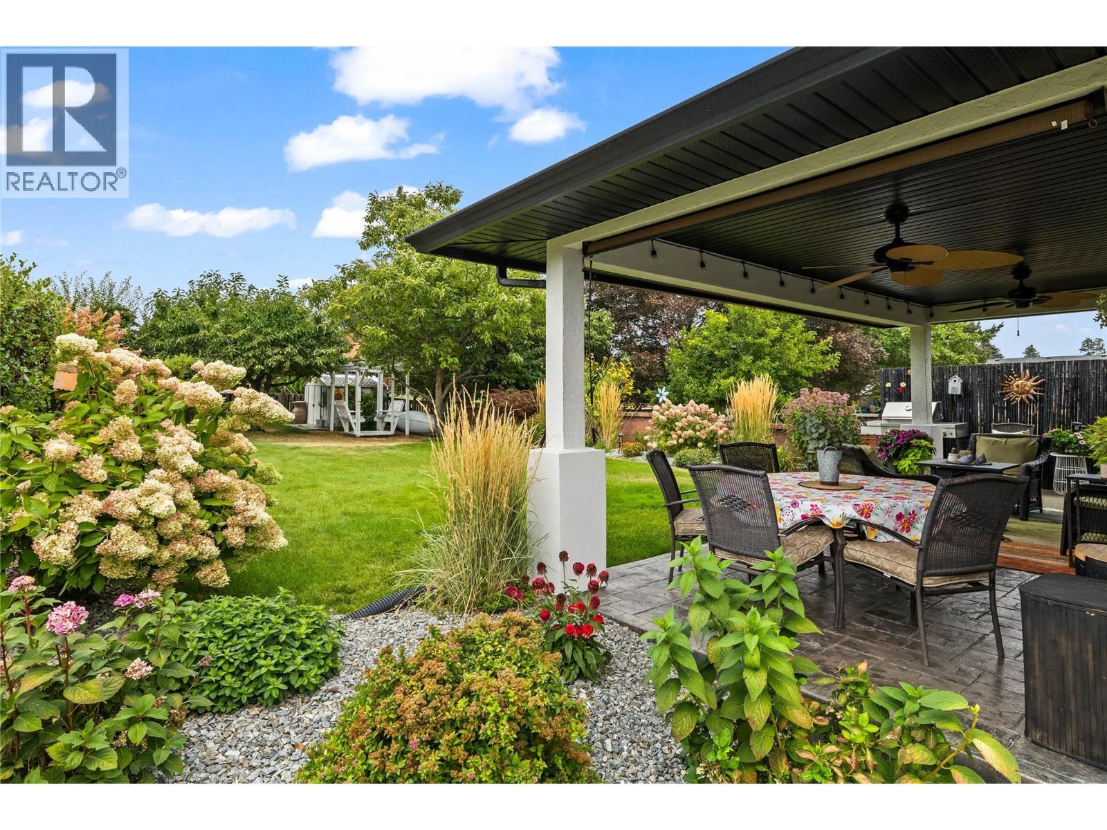 910 Westbrook Drive, West Kelowna, BC