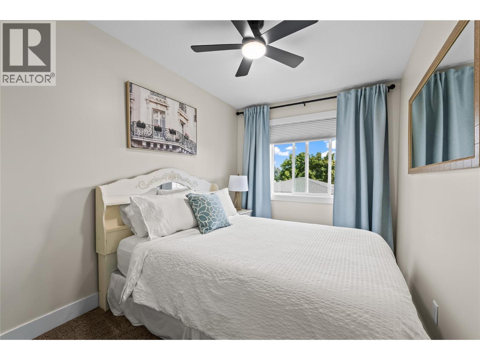CARRIAGE BEDROOM - 910 Westbrook Drive, West Kelowna, BC