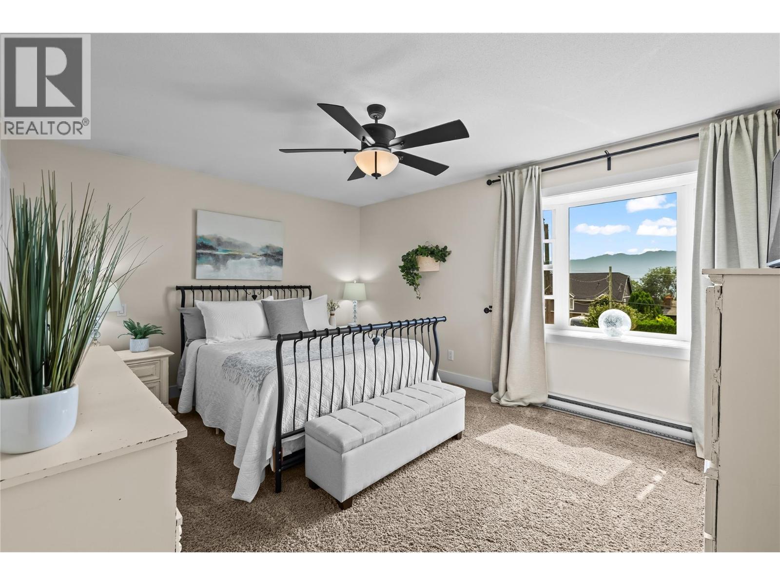 910 Westbrook Drive, West Kelowna, BC