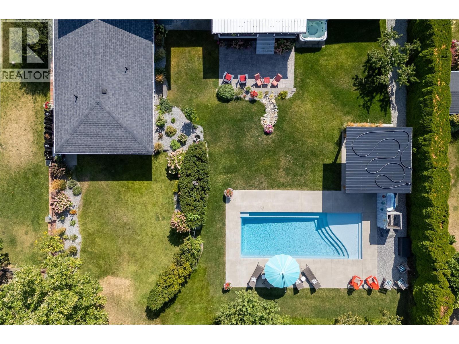 910 Westbrook Drive, West Kelowna, BC