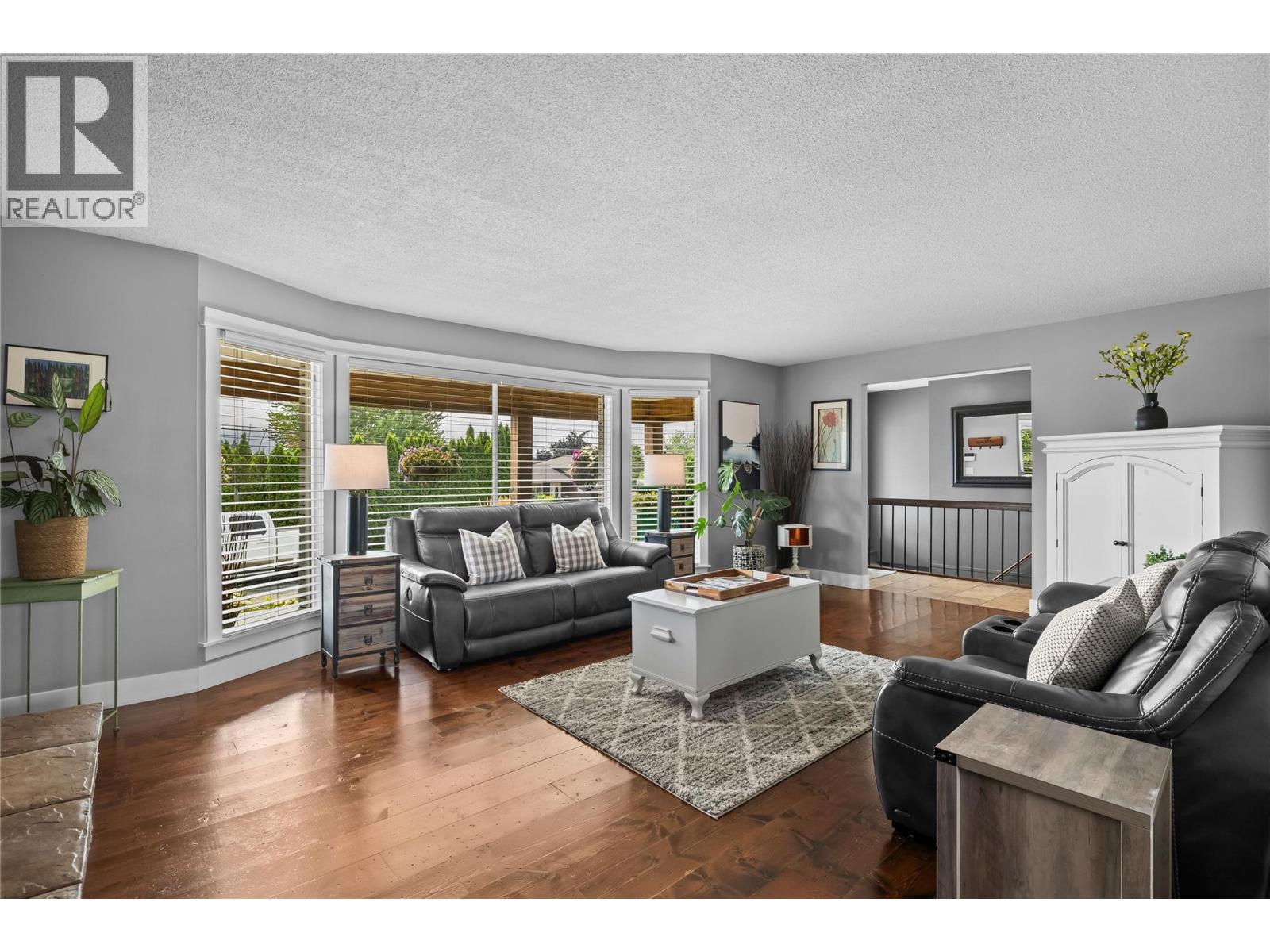 910 Westbrook Drive, West Kelowna, BC