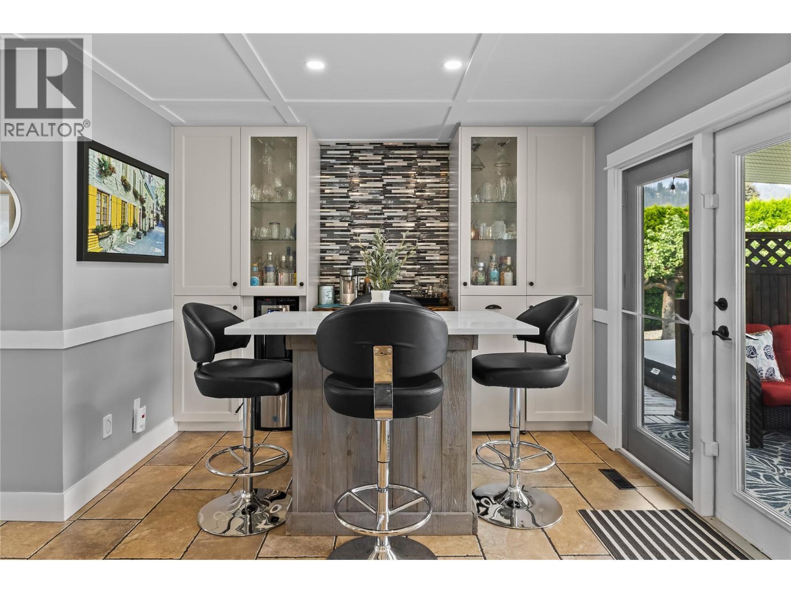 910 Westbrook Drive, West Kelowna, BC