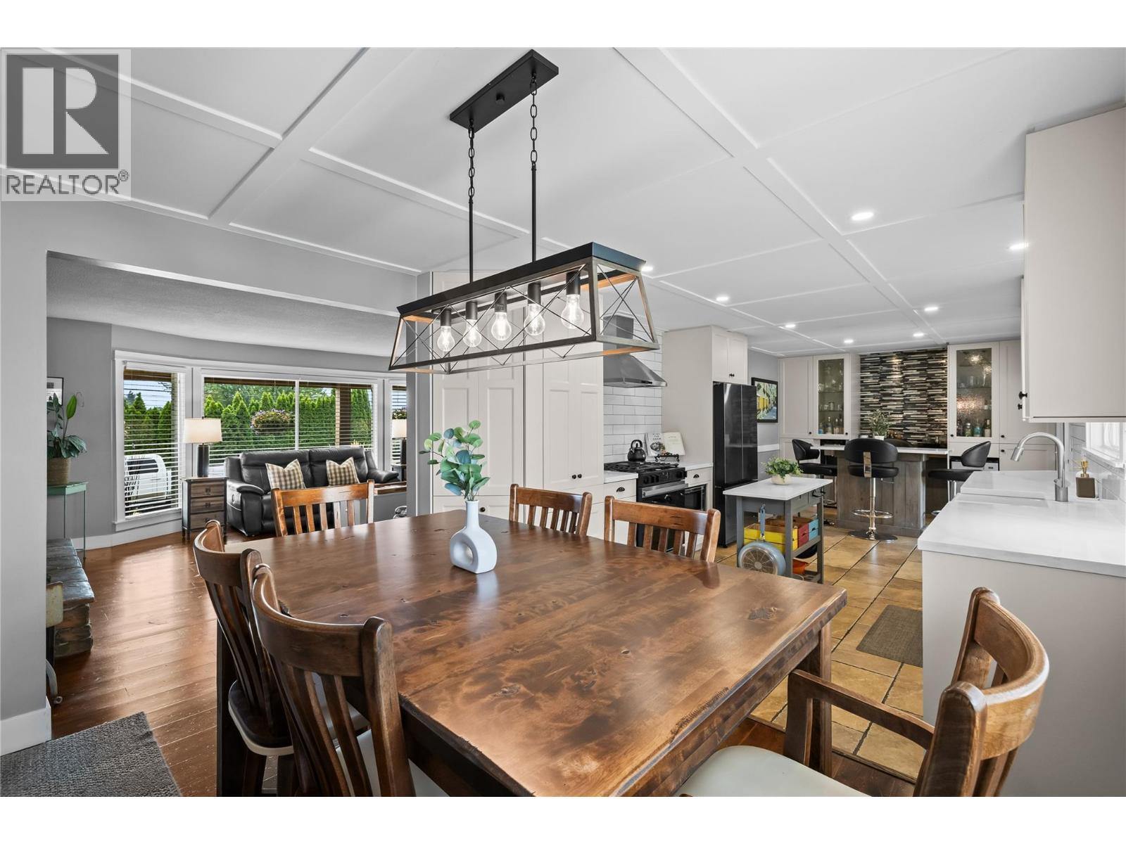 910 Westbrook Drive, West Kelowna, BC