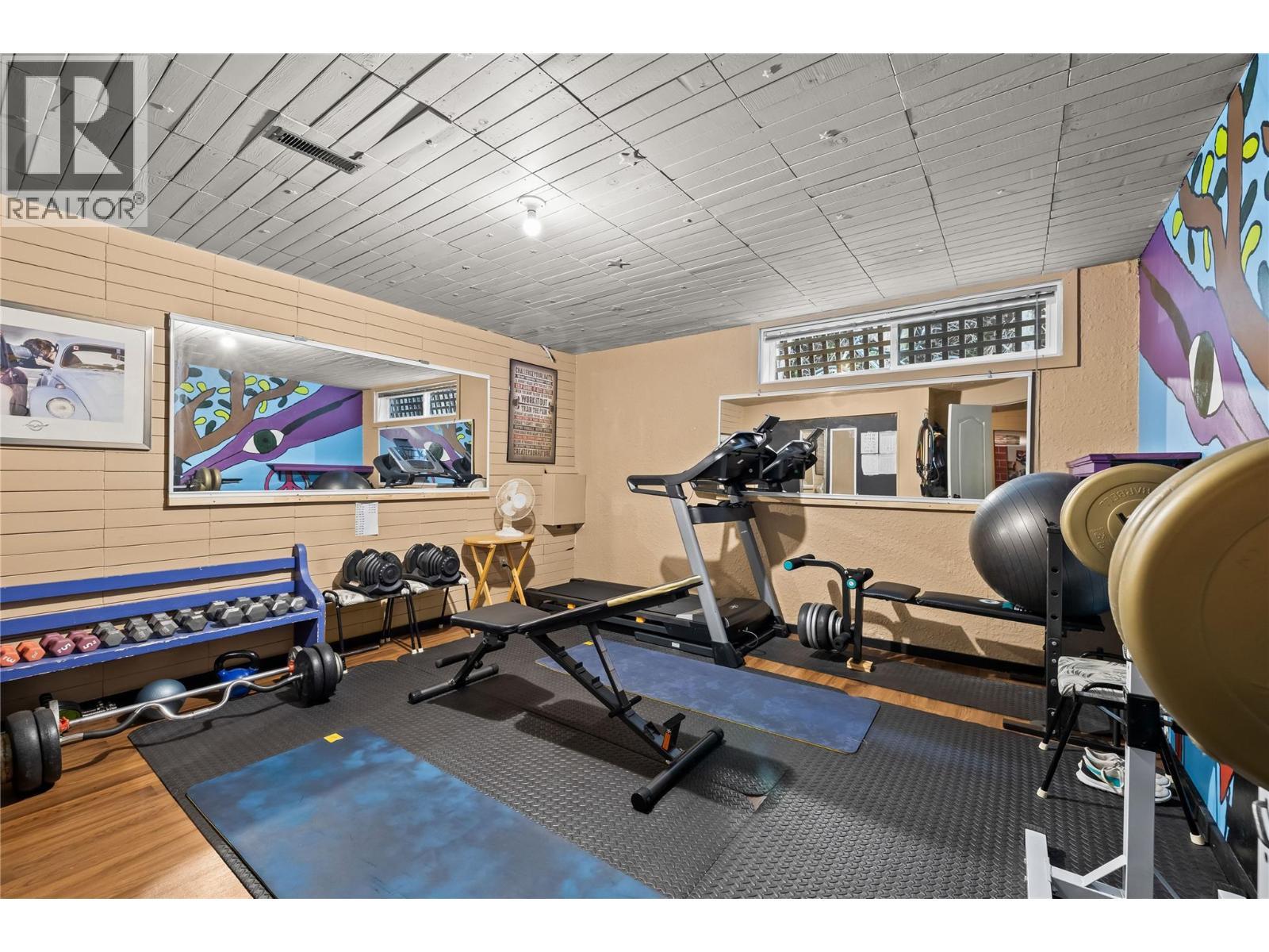 910 Westbrook Drive, West Kelowna, BC
