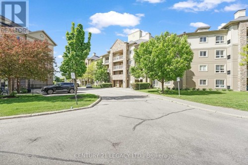 1307 - 8 DAYSPRING CIRCLE  Brampton, ON L6P 2Z7