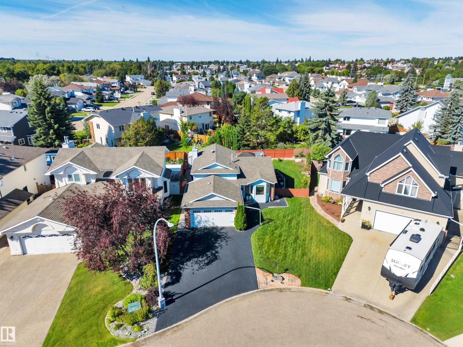 5735 152A Av Nw, Edmonton, AB