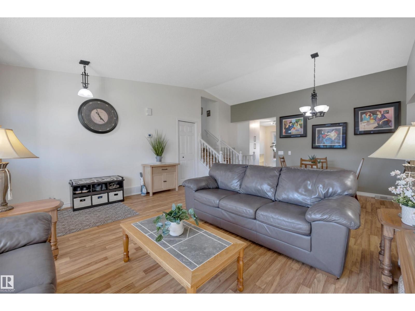 5735 152A Av Nw, Edmonton, AB