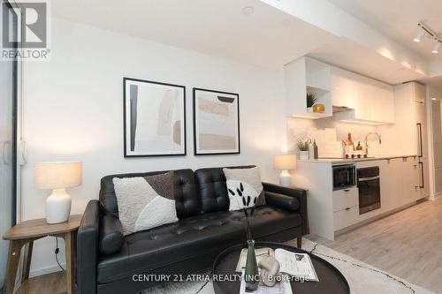 2303 - 252 CHURCH STREET  Toronto, ON M5B 0E6